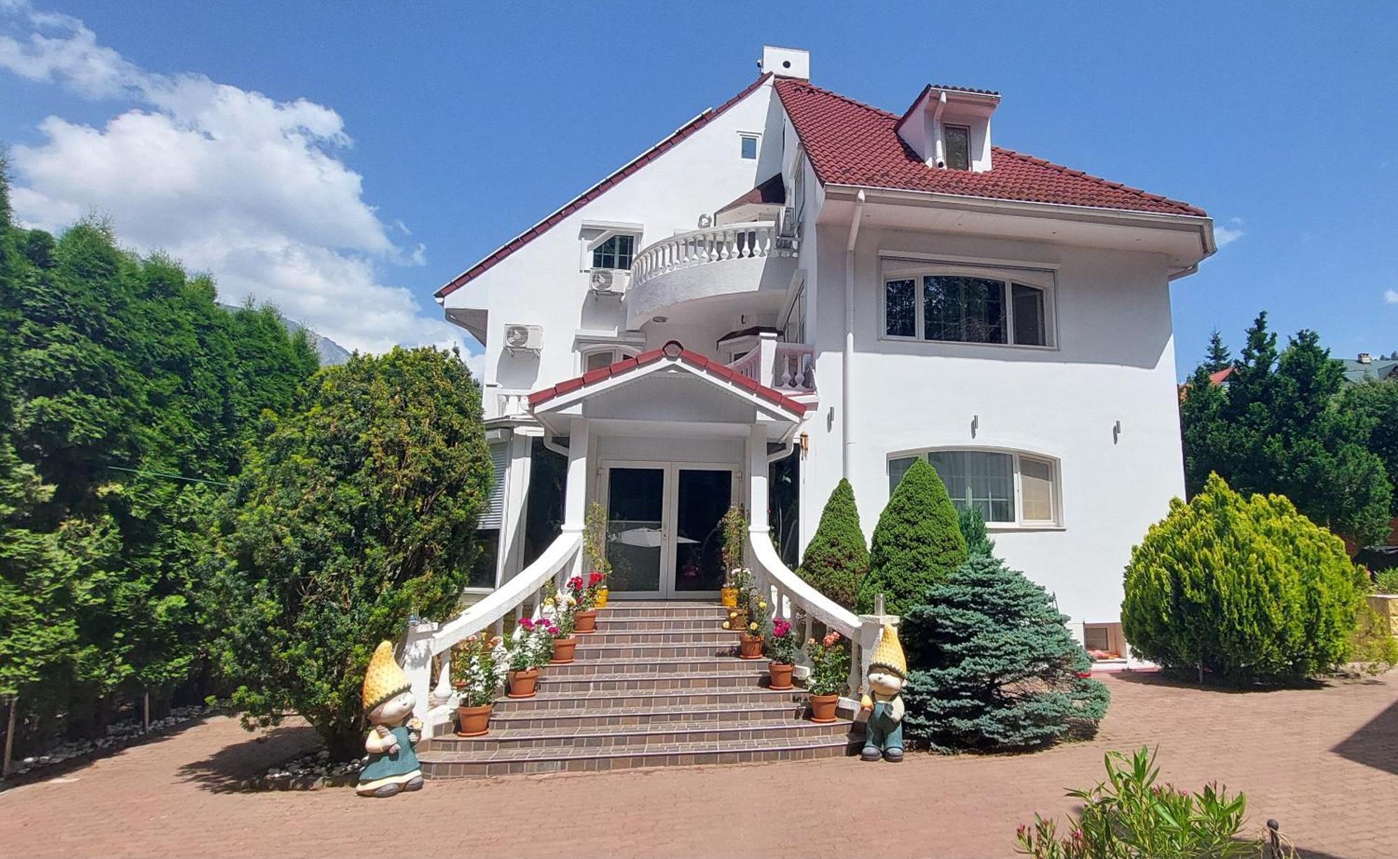 Boutique Hotel Forest Retreat (Adults Only) Buşteni Eksteriør billede